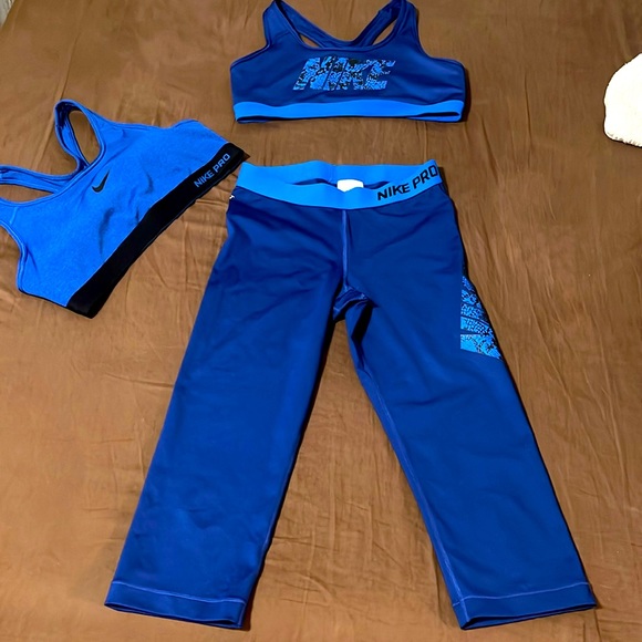 Nike Dri-Fit Set - Picture 1 of 6